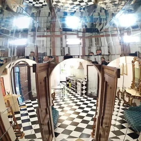 Tatil Evi Flat Iron Building Art Studio *